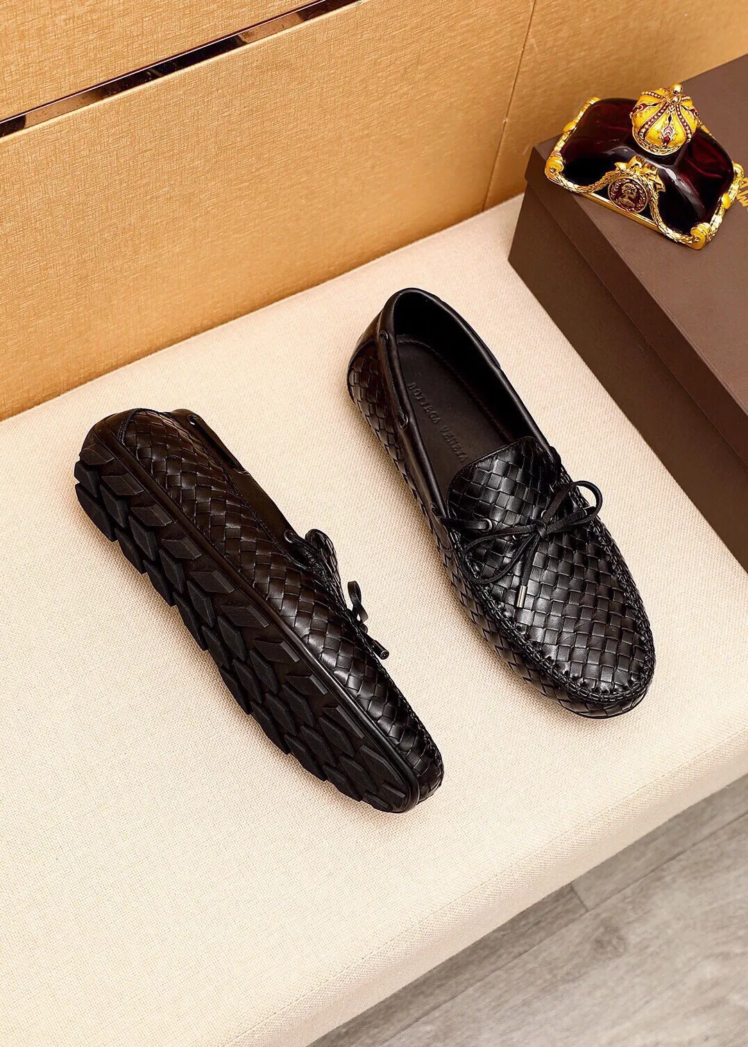 Men's shoes 💰: 500 💐BV men's slip-on shoes® [BOTTEGA VENETA] official website counter new model, one-to-one mold opening ⚠Italian calfskin ➕Hand-woven ➕Cow leather lining. Driving slip-ons, available at counters, sizes 38～44 (45🉑️customized)